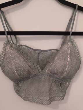 Victoria's Secret Lace Bralette - Small
